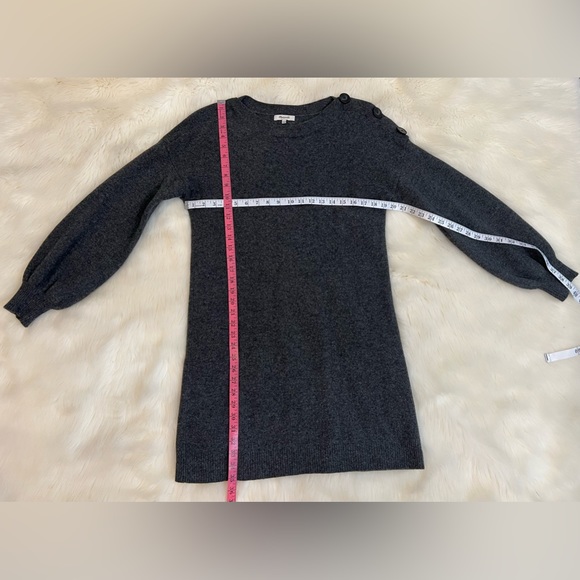 Madswell Boatneck Button-Shoulder
Sweater-Dress color grey Size L - Picture 9 of 14